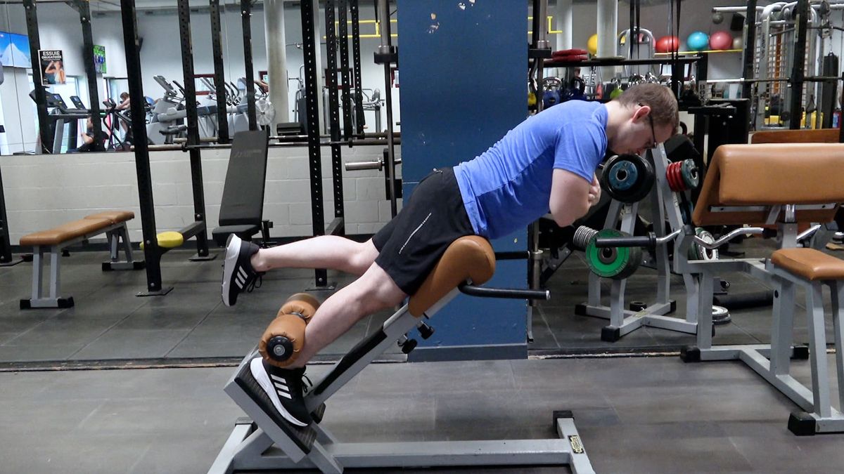 Single-Leg Isometric Lower Back Extension on the Bench