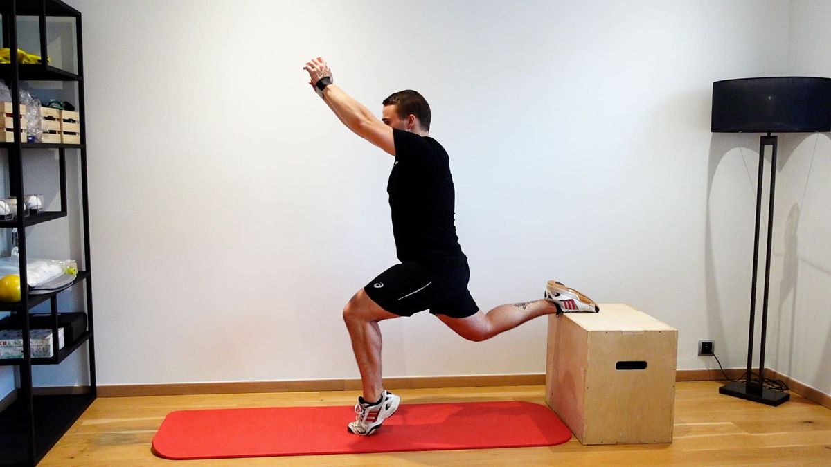 Position split squat avec montée de talon