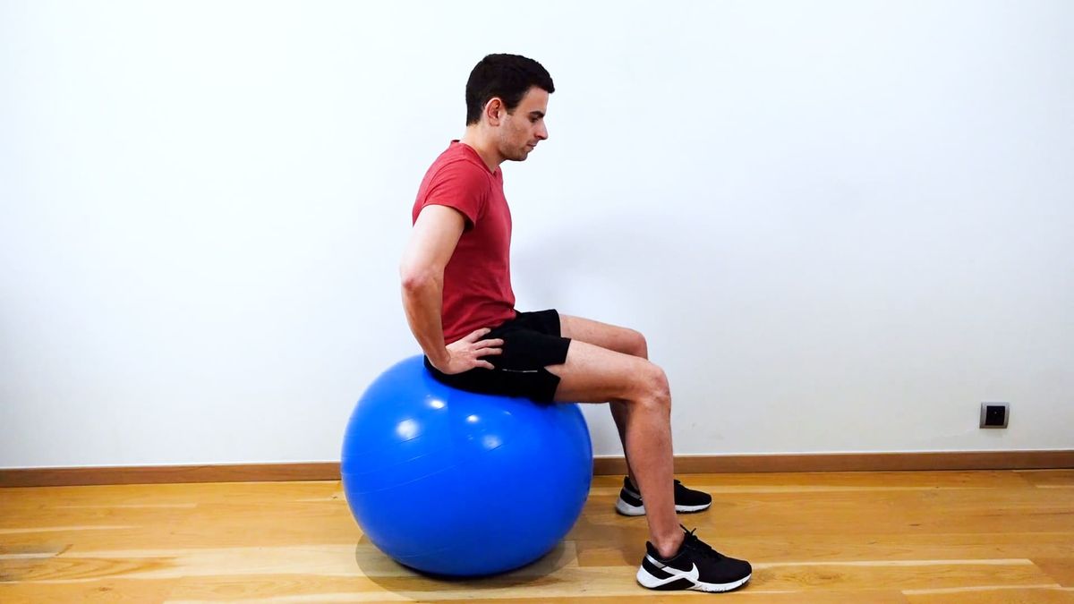 Anterior / Posterior Pelvic Tilt on Swiss Ball
