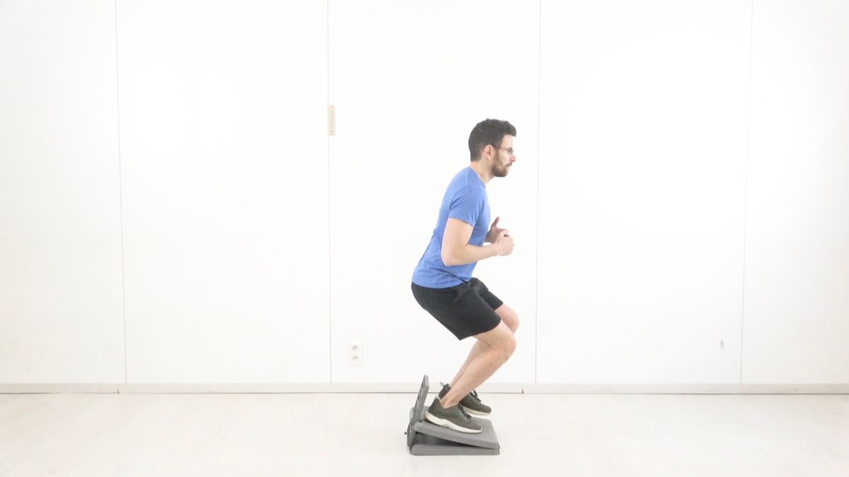 Squat décliné excentrique unipodal
