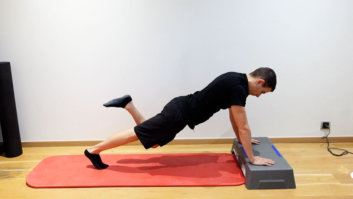 Single-Leg Active Knee Extension Exercise