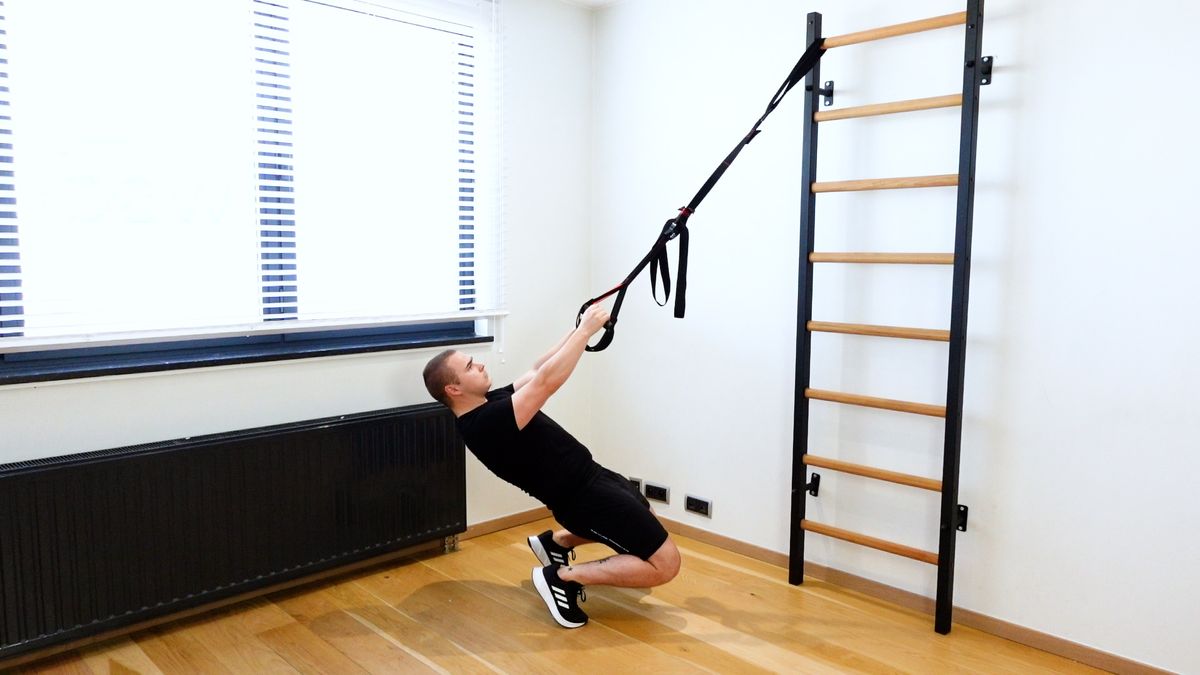 Quadriceps Strengthening With TRX