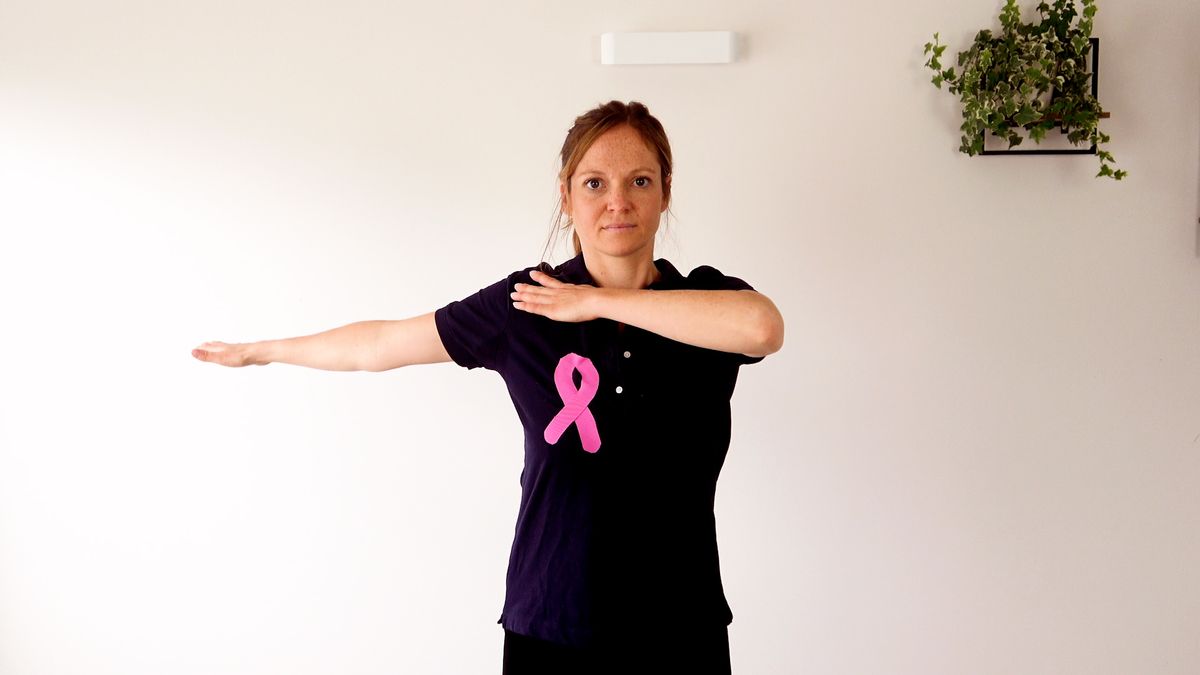 Arm Extended and Hand on the Shoulder (Alternating)