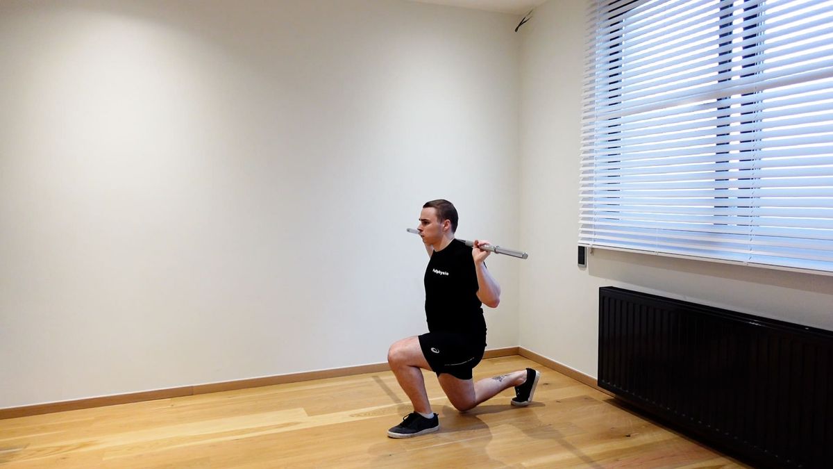 Dynamic Reverse Lunge