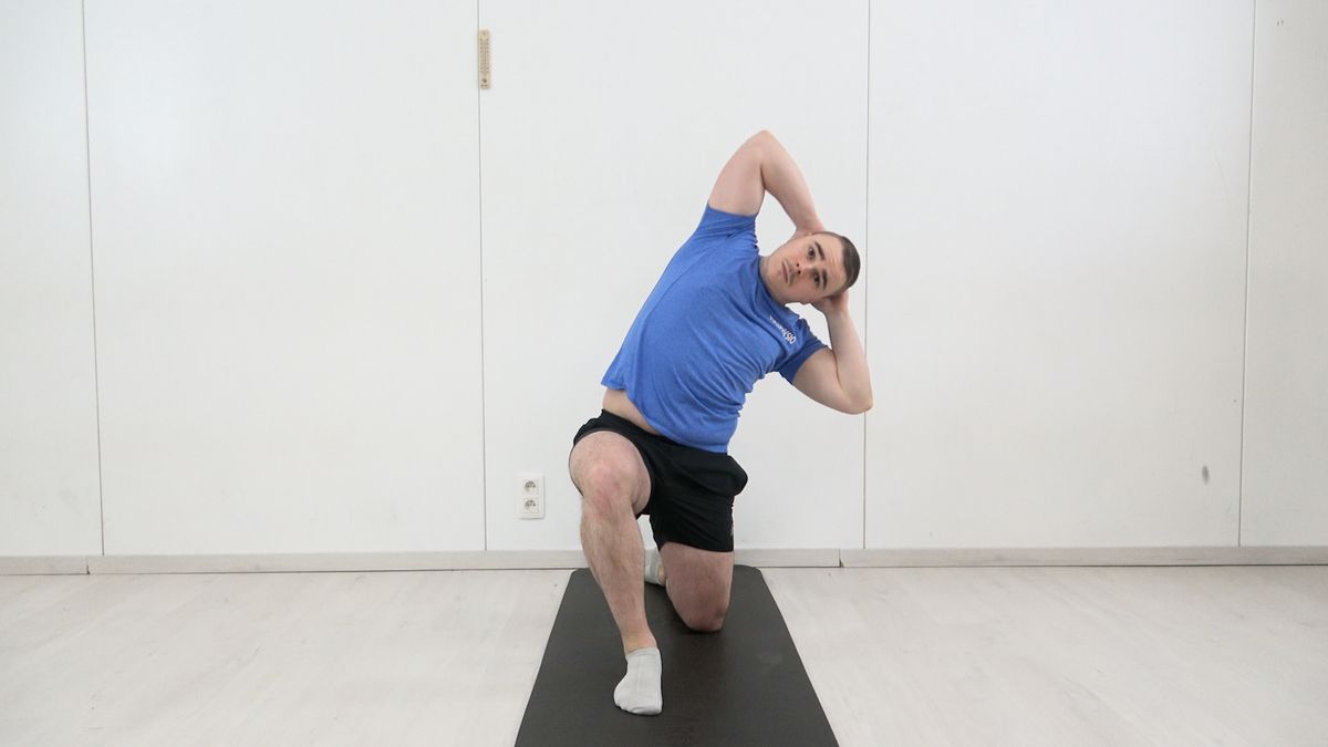 Kneeling Trunk Tilt
