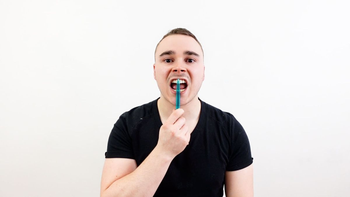 Mouth Opening Control With Pen Guide