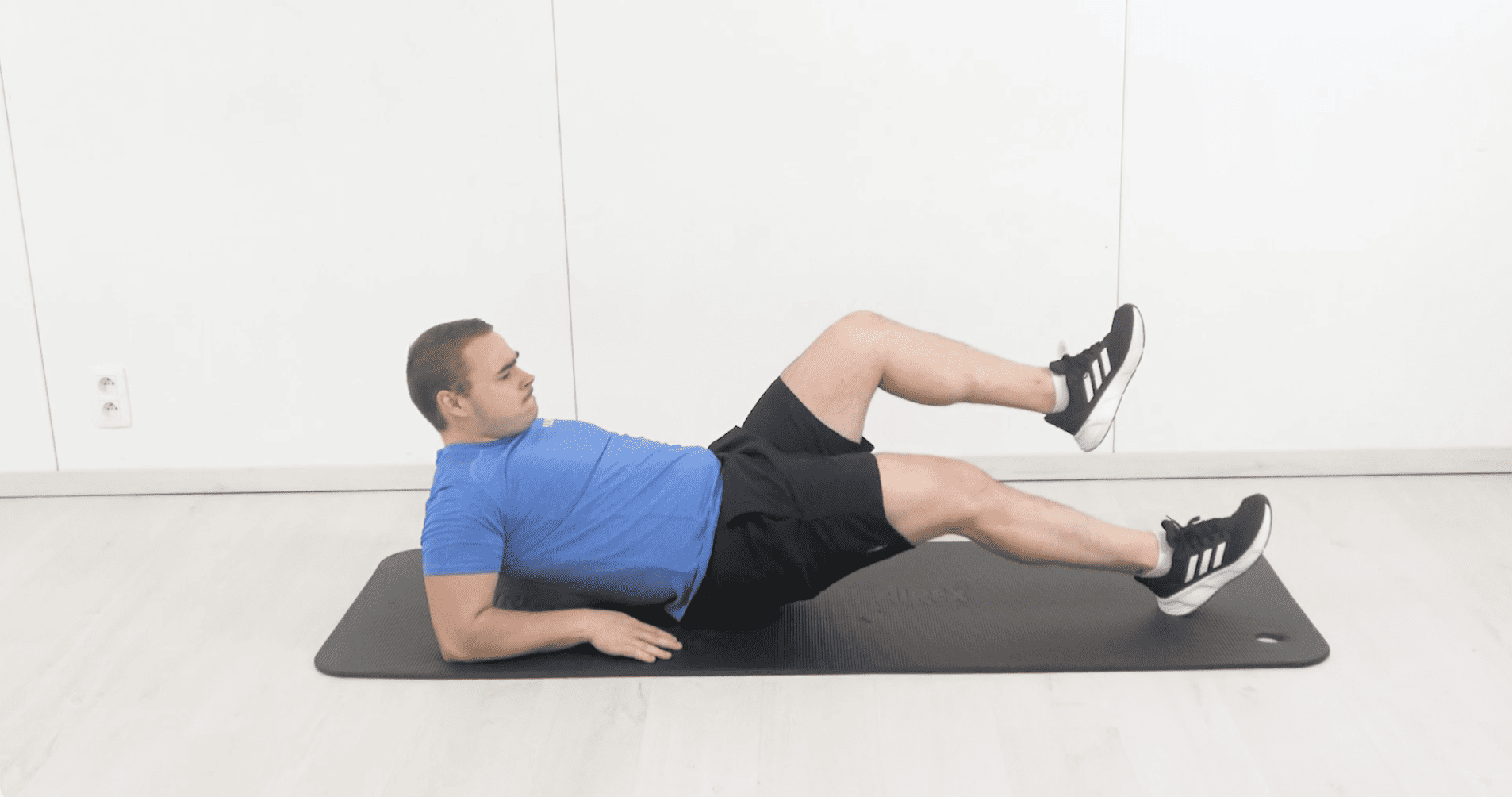 Gainage dorsal unipodal avec stabilisation dynamique cheville
