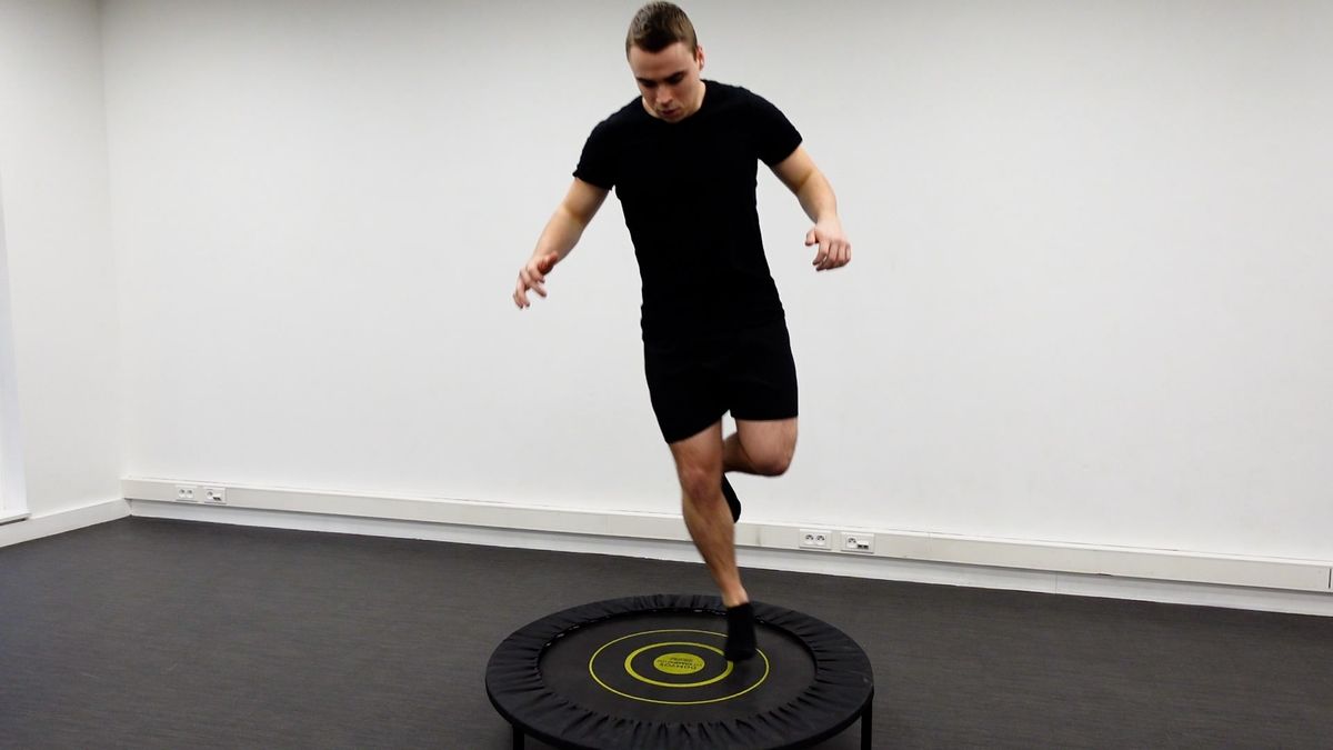 Réception sur trampoline (unipodal)