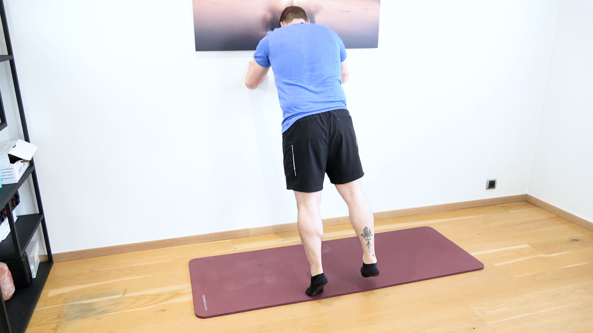 Alternate Calf Strengthening With Inclined Body, view 2