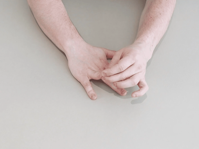 Alternating Finger Extension Posture, view 2