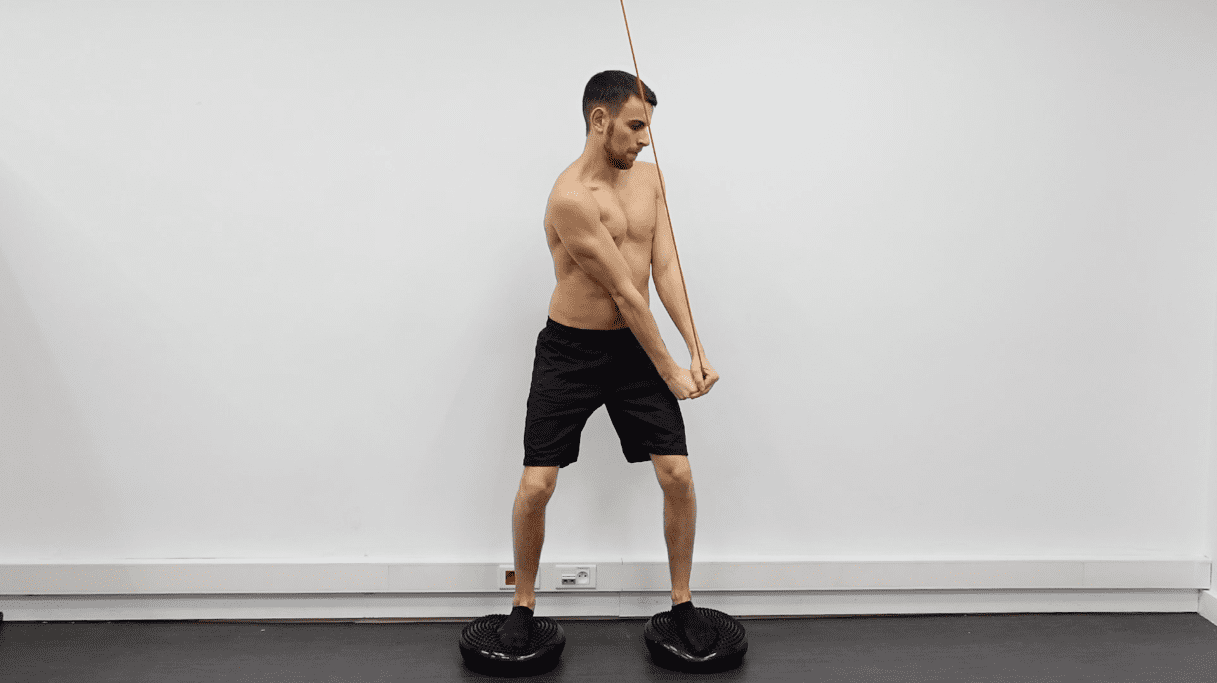 Contrôle proprioceptif avec dissociation des ceintures à deux mains