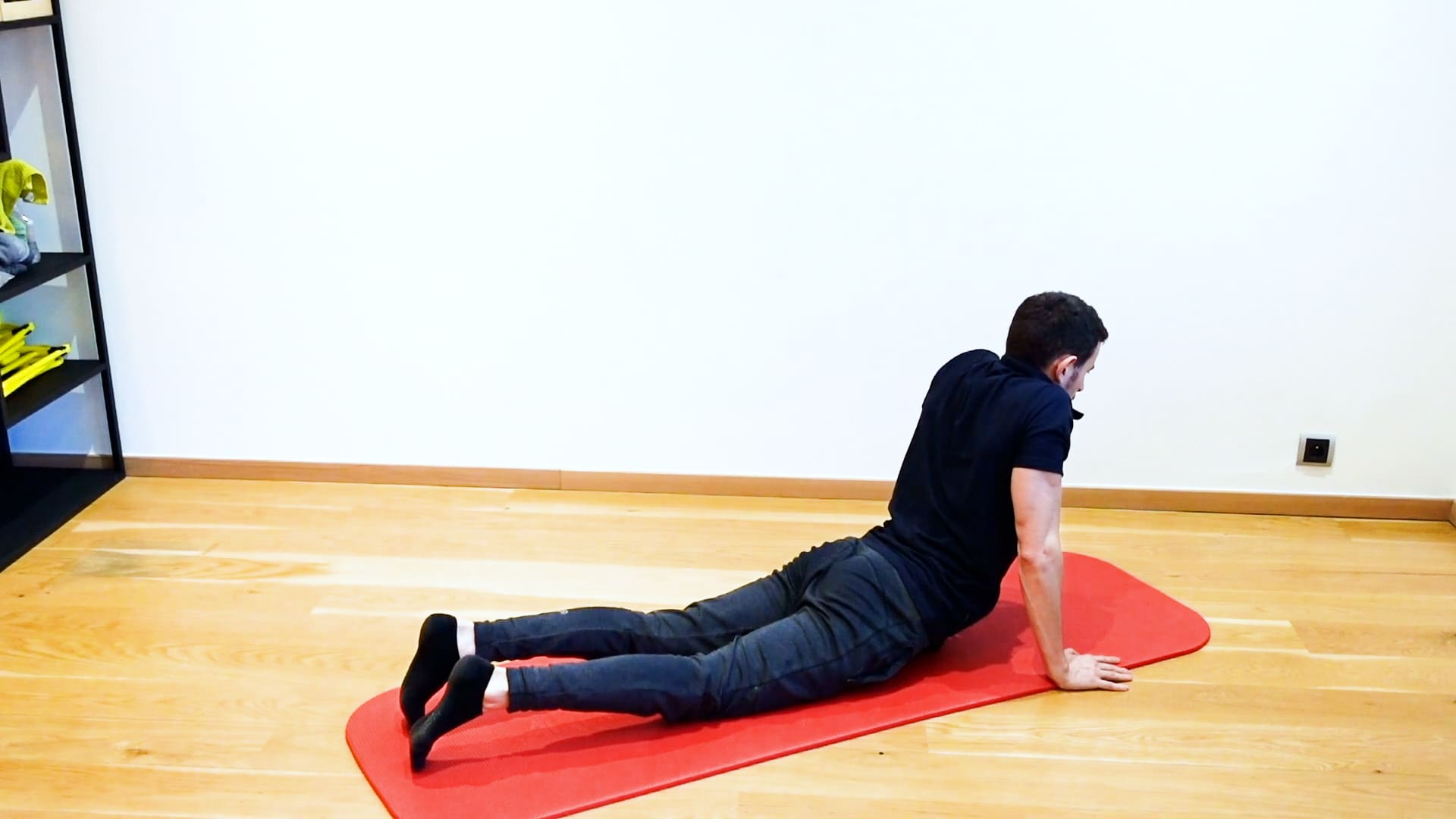 Dynamic Plank With Hip Extension, view 1
