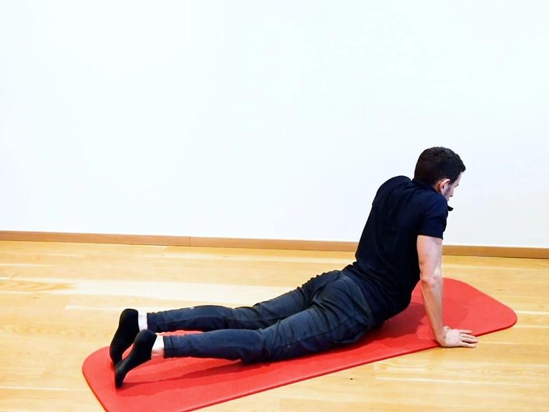 Dynamic Plank With Hip Extension, view 1
