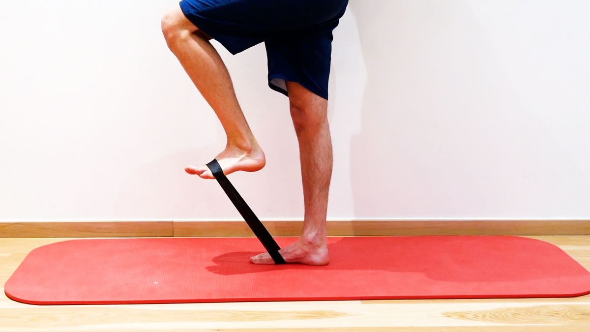 Dorsiflexion Strengthening With Elastic Band