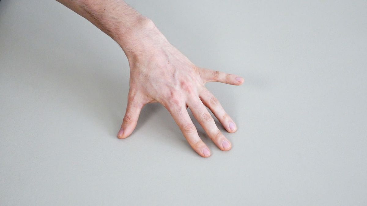 Fine Motor Skills With Alternating Finger Lift