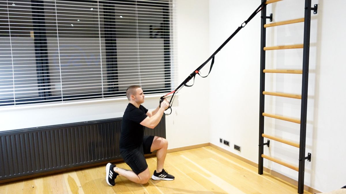 Fentes sautées avec TRX