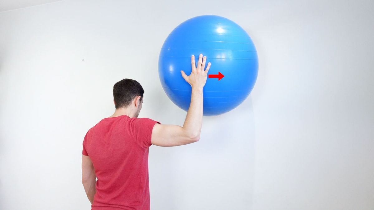 Renforcement rotateurs internes d'épaule isométrique sur Swiss Ball