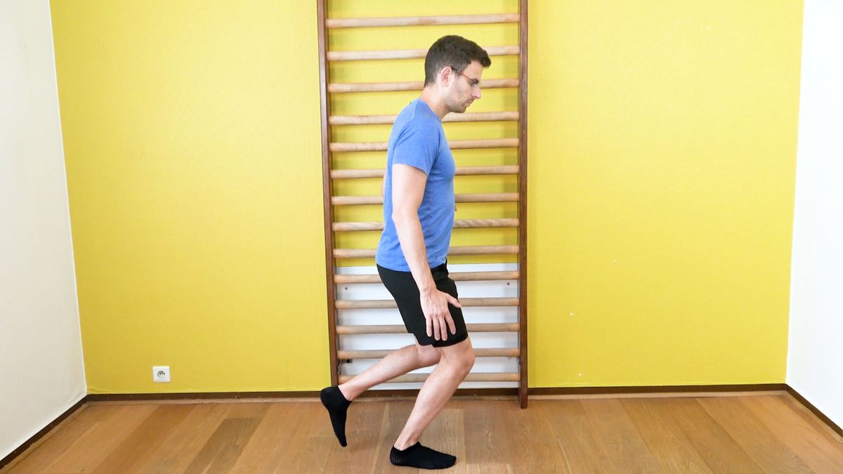 45° Single-Leg Squat