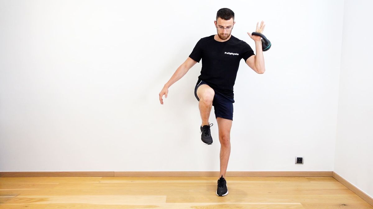 Lateral Lunge & Stabilization With Kettlebell
