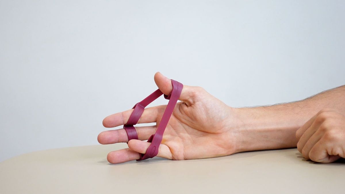 Eccentric Thumb Extensor Strengthening