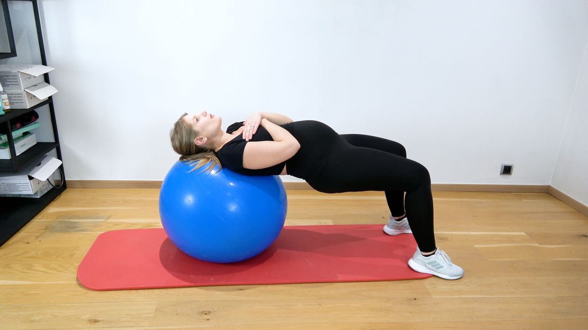 Pont bustier sur SwissBall