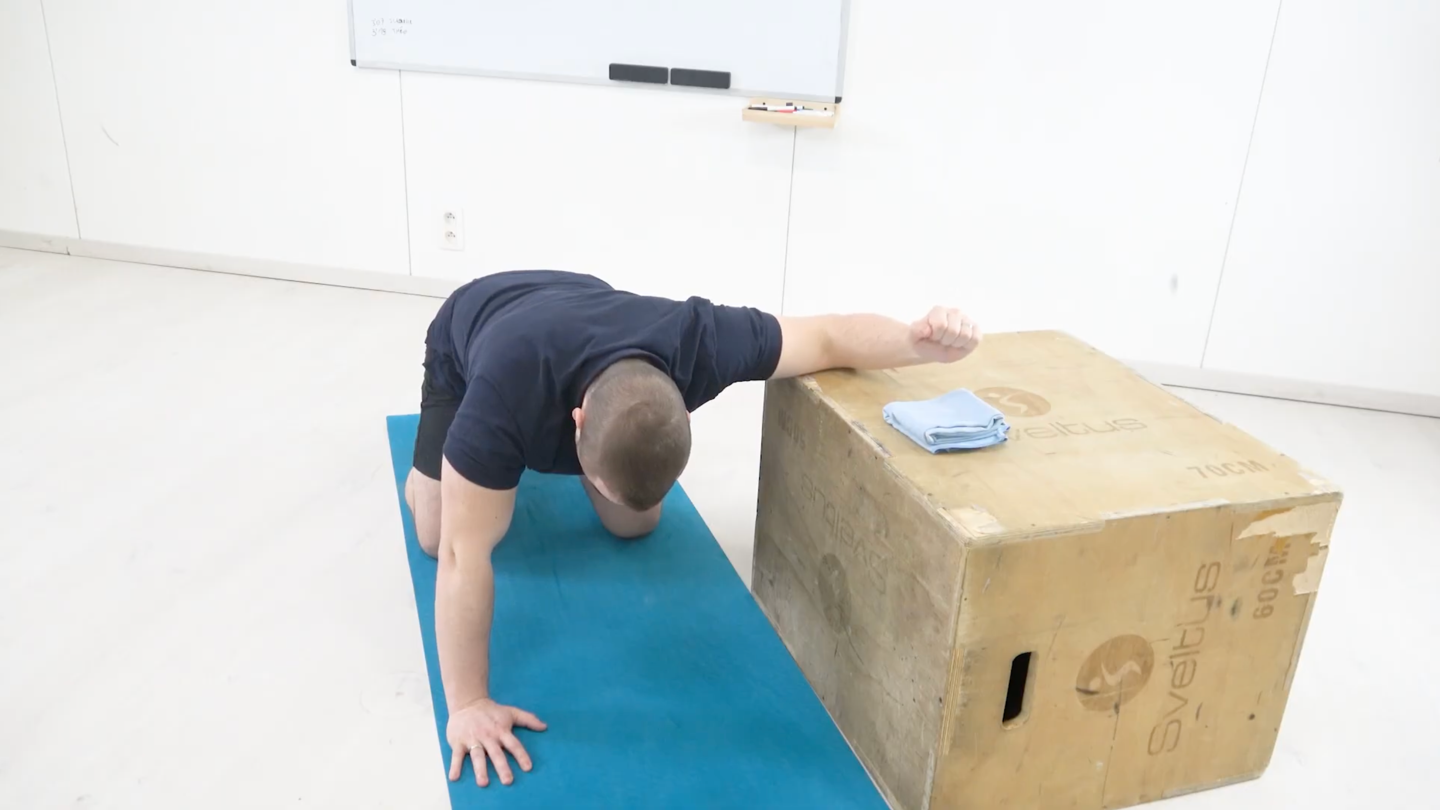 External Rotation of the Shoulder With Elbow Supported