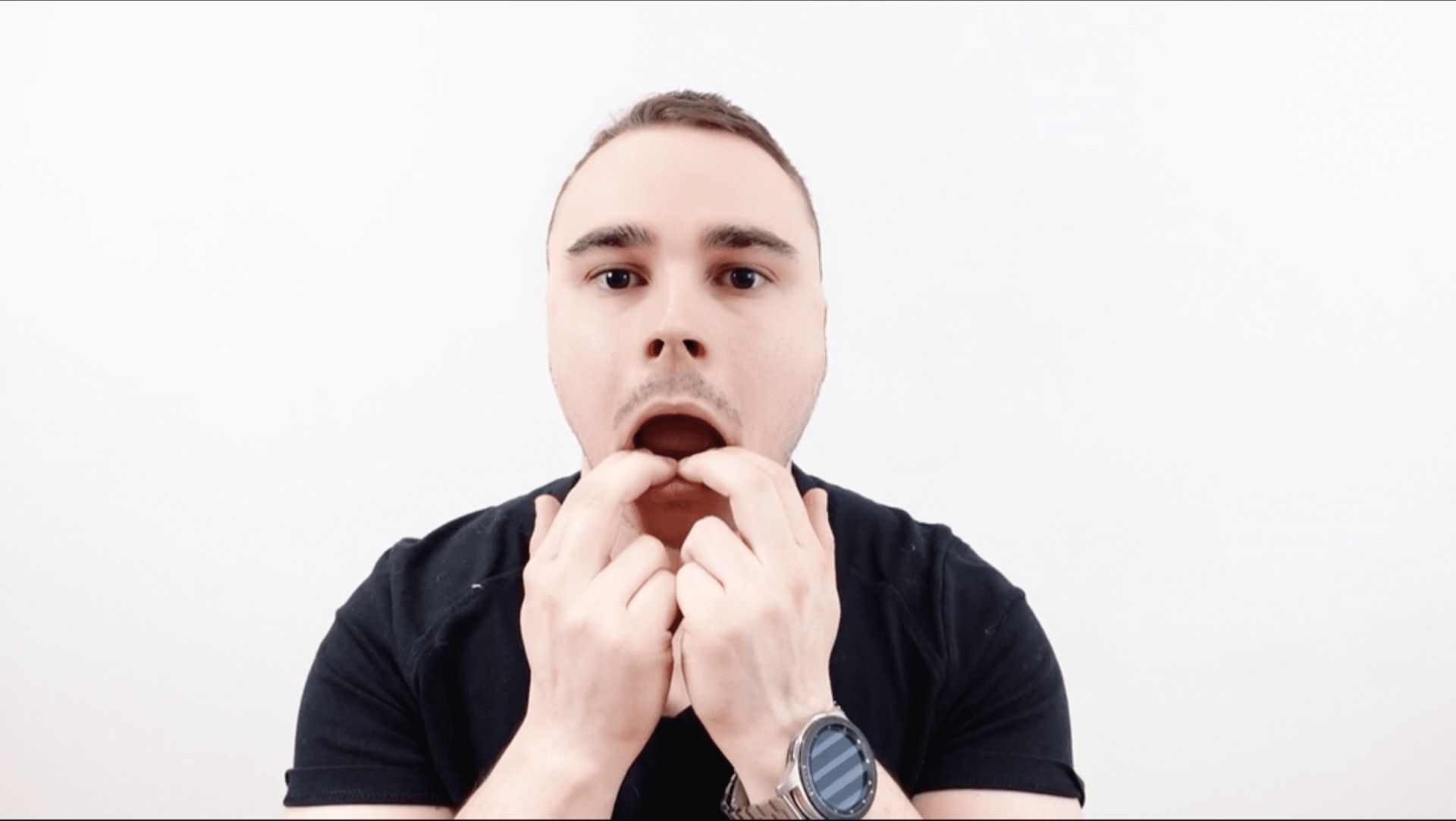 Fermeture de la bouche contre résistance, vue 2