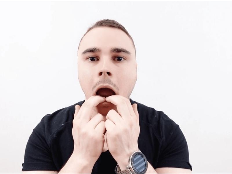 Fermeture de la bouche contre résistance, vue 2
