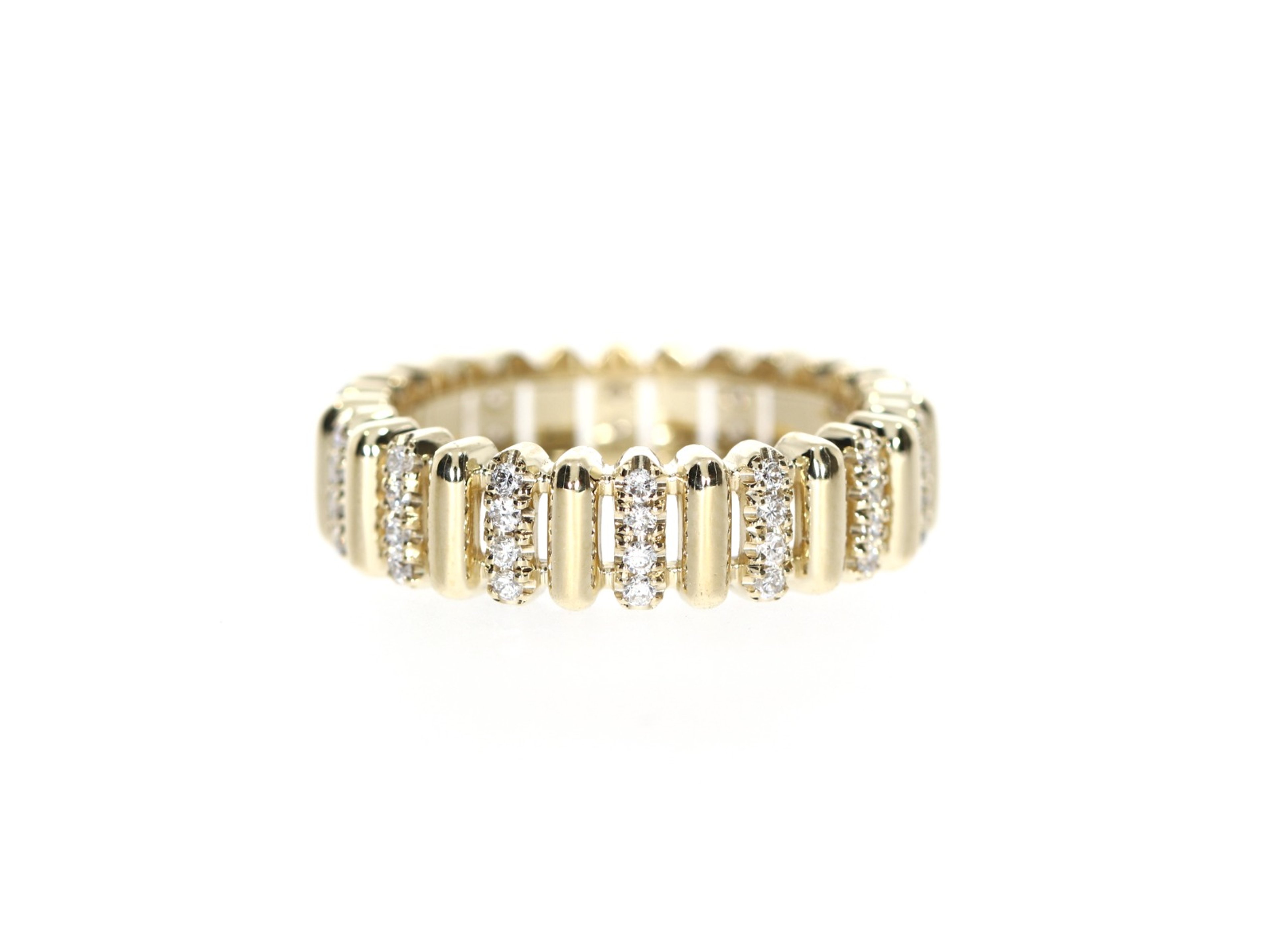 Ribbed Diamond Band