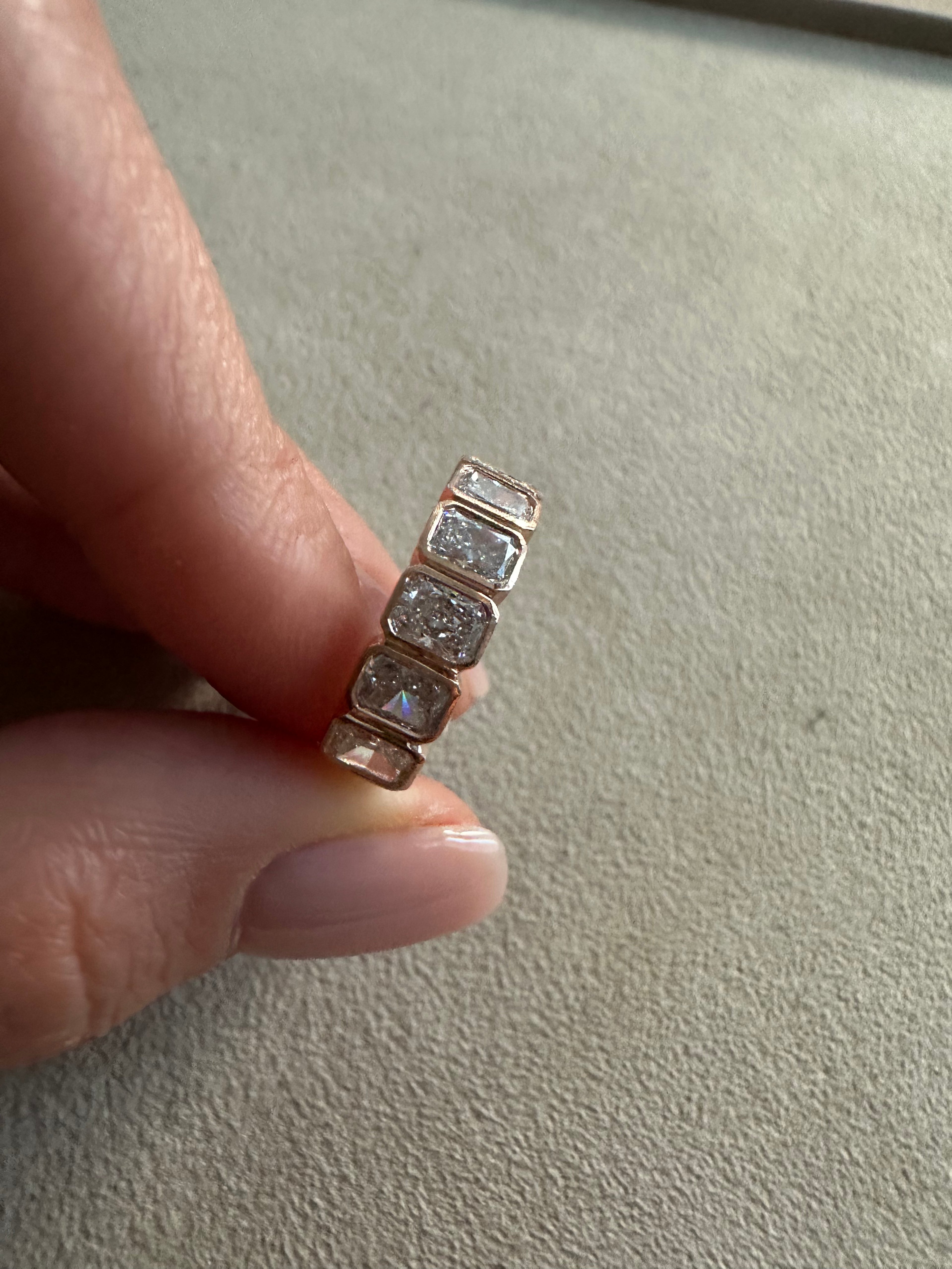 Radiant Bezel Band