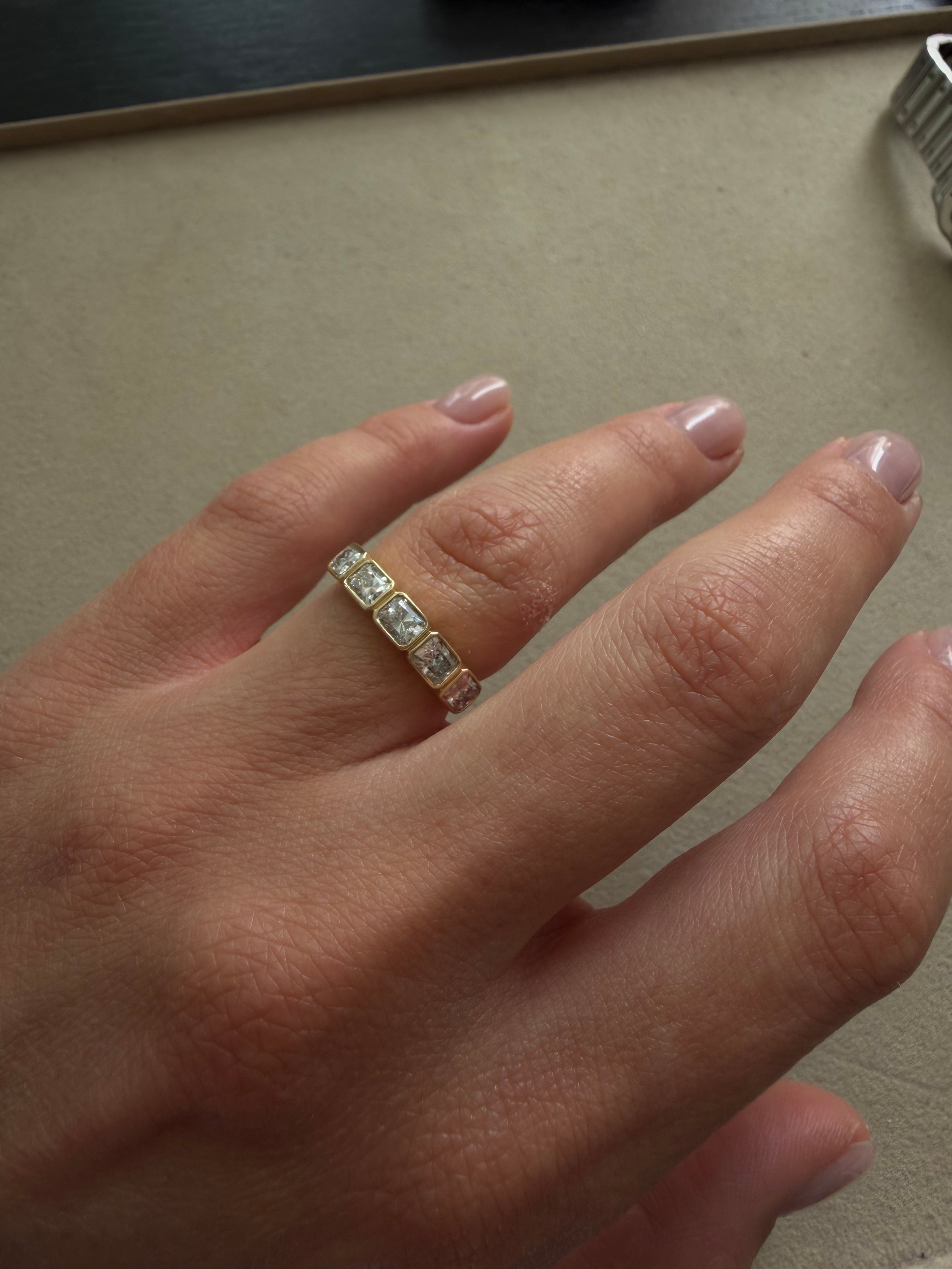 Radiant Bezel Band