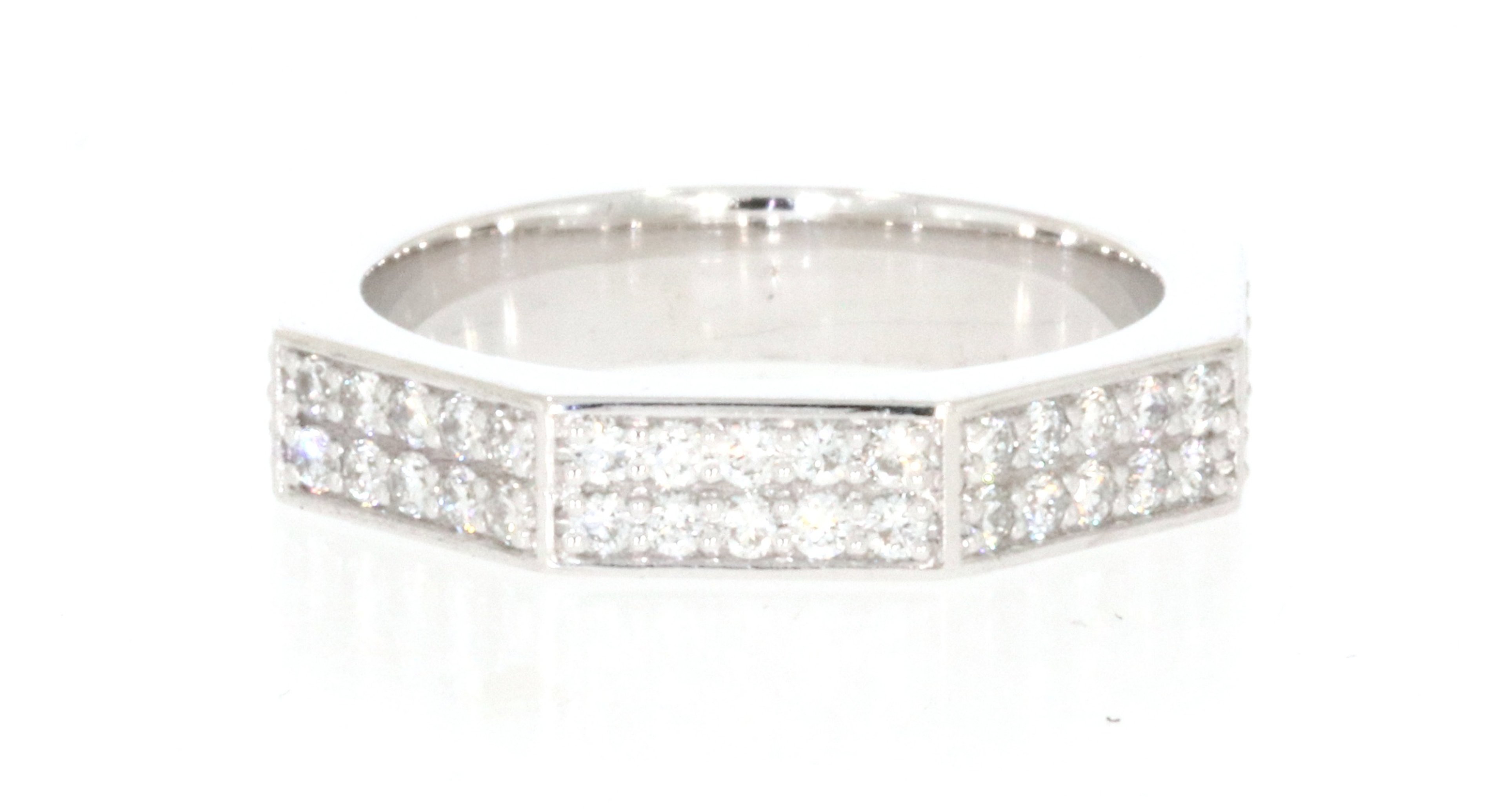 Pavé boreg Ring