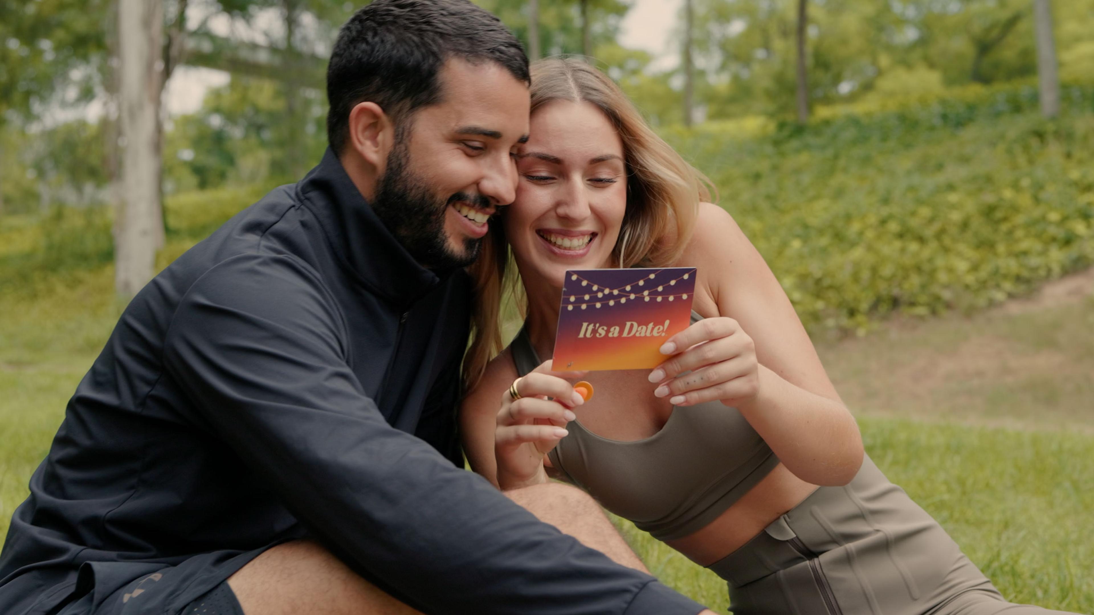 Couple playing It's a Date!