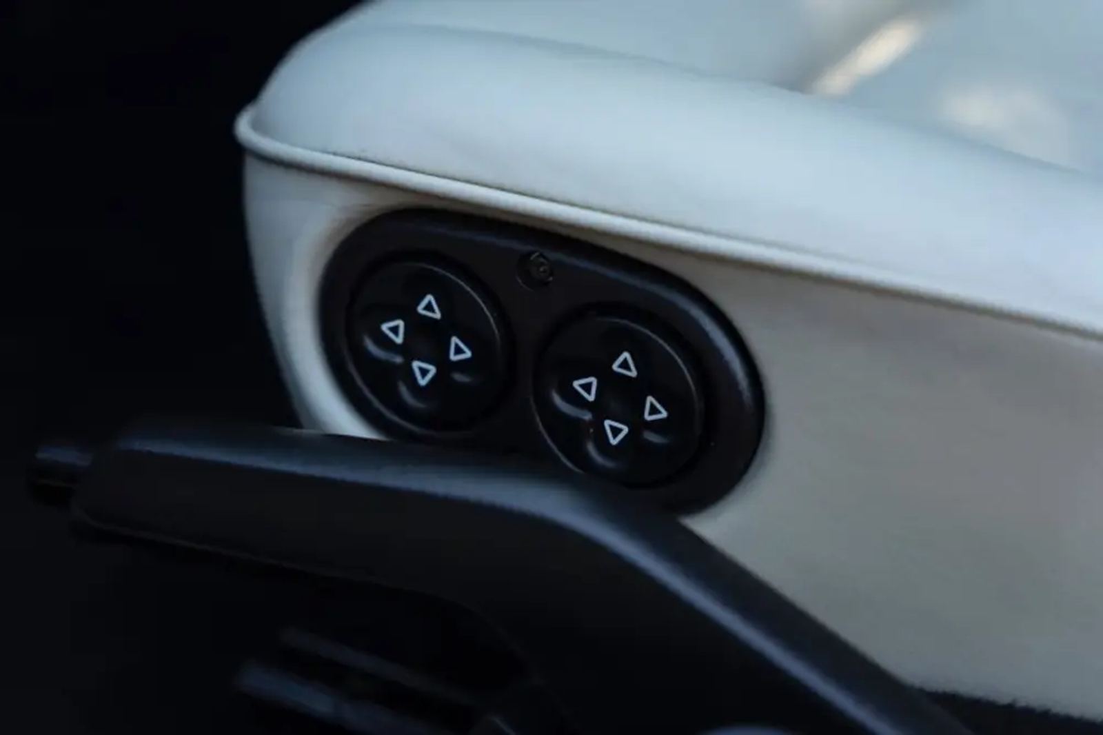 Porsche 928 S4 – Foto 11