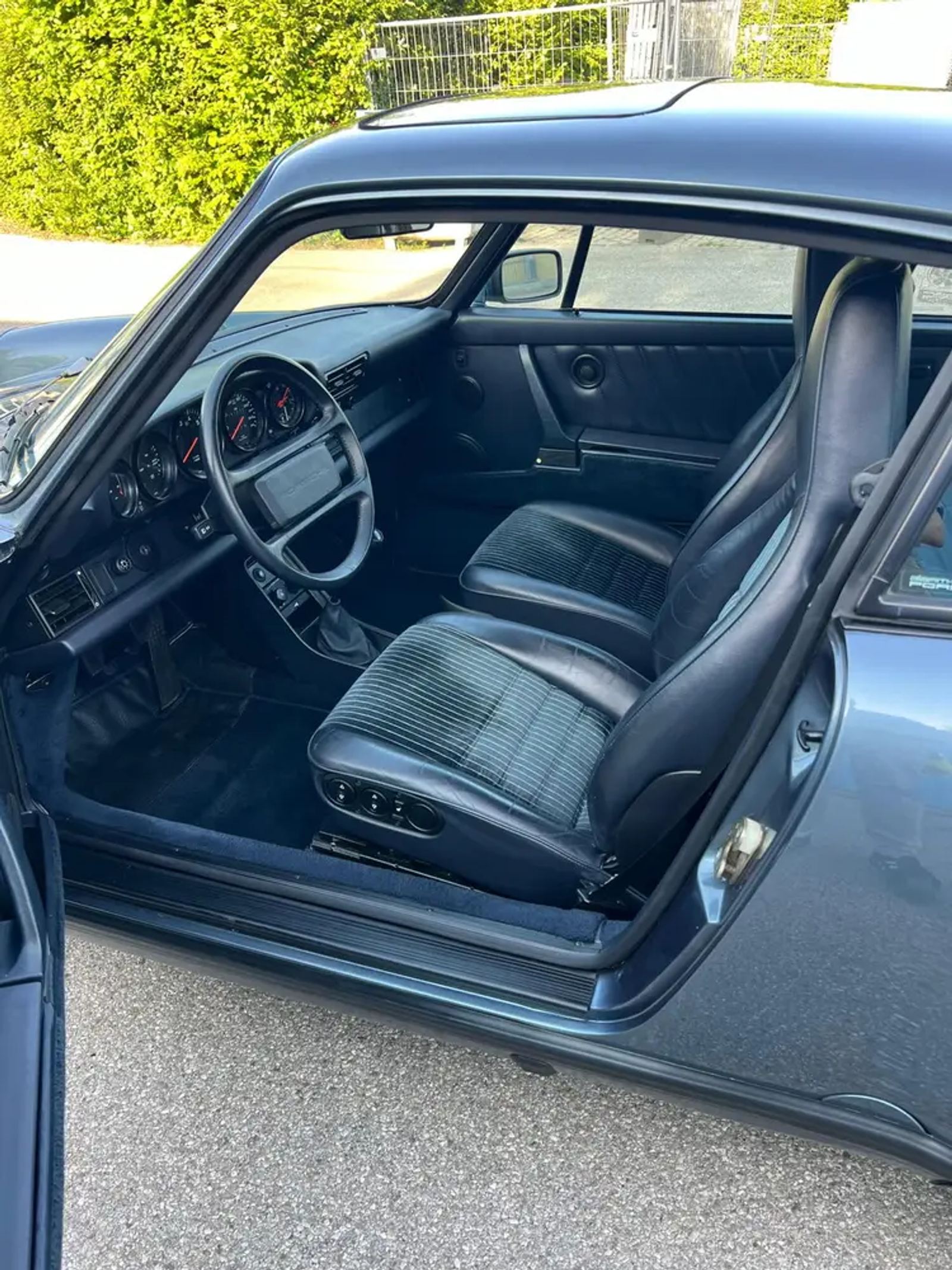 Porsche 911 Carrera 3.2 – Foto 3