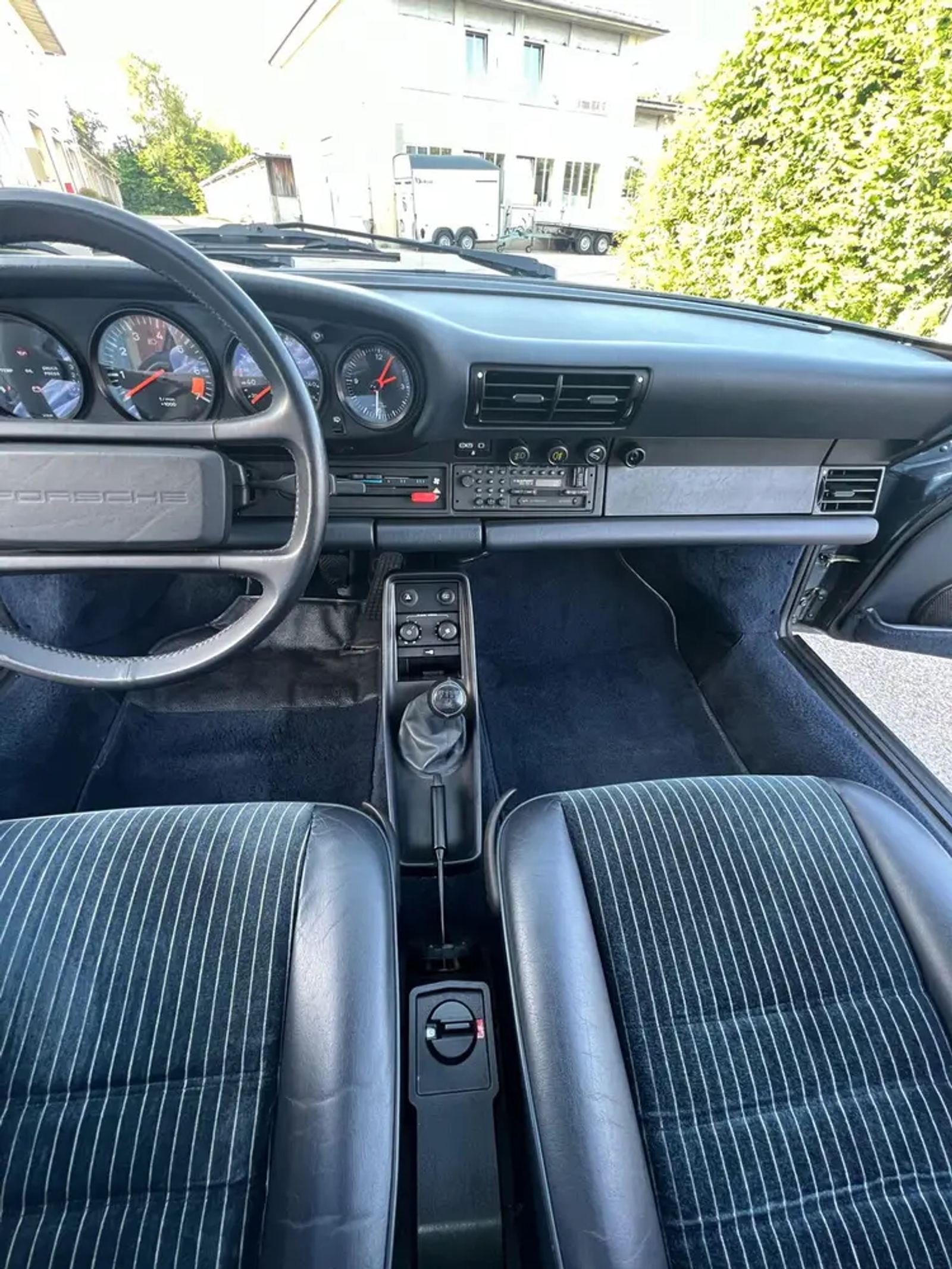 Porsche 911 Carrera 3.2 – Foto 4