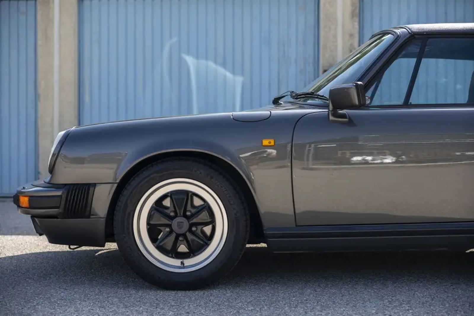 Porsche 911 Carrera 3.2 – Foto 9
