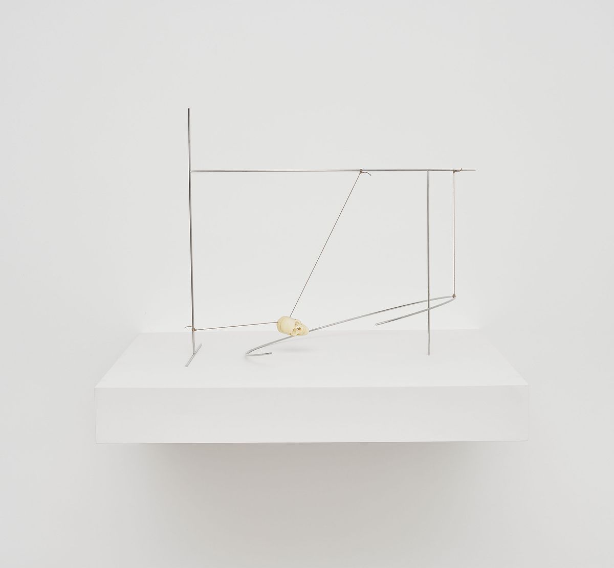 Waltercio Caldas — Objeto parado, 2017