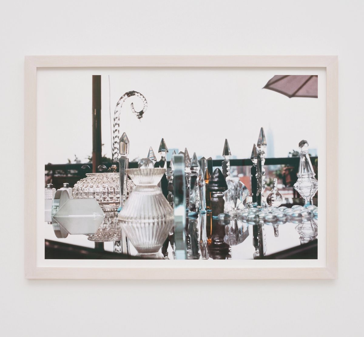 Carlos Garaicoa — La ciudad vista desde la mesa de casa, 2001