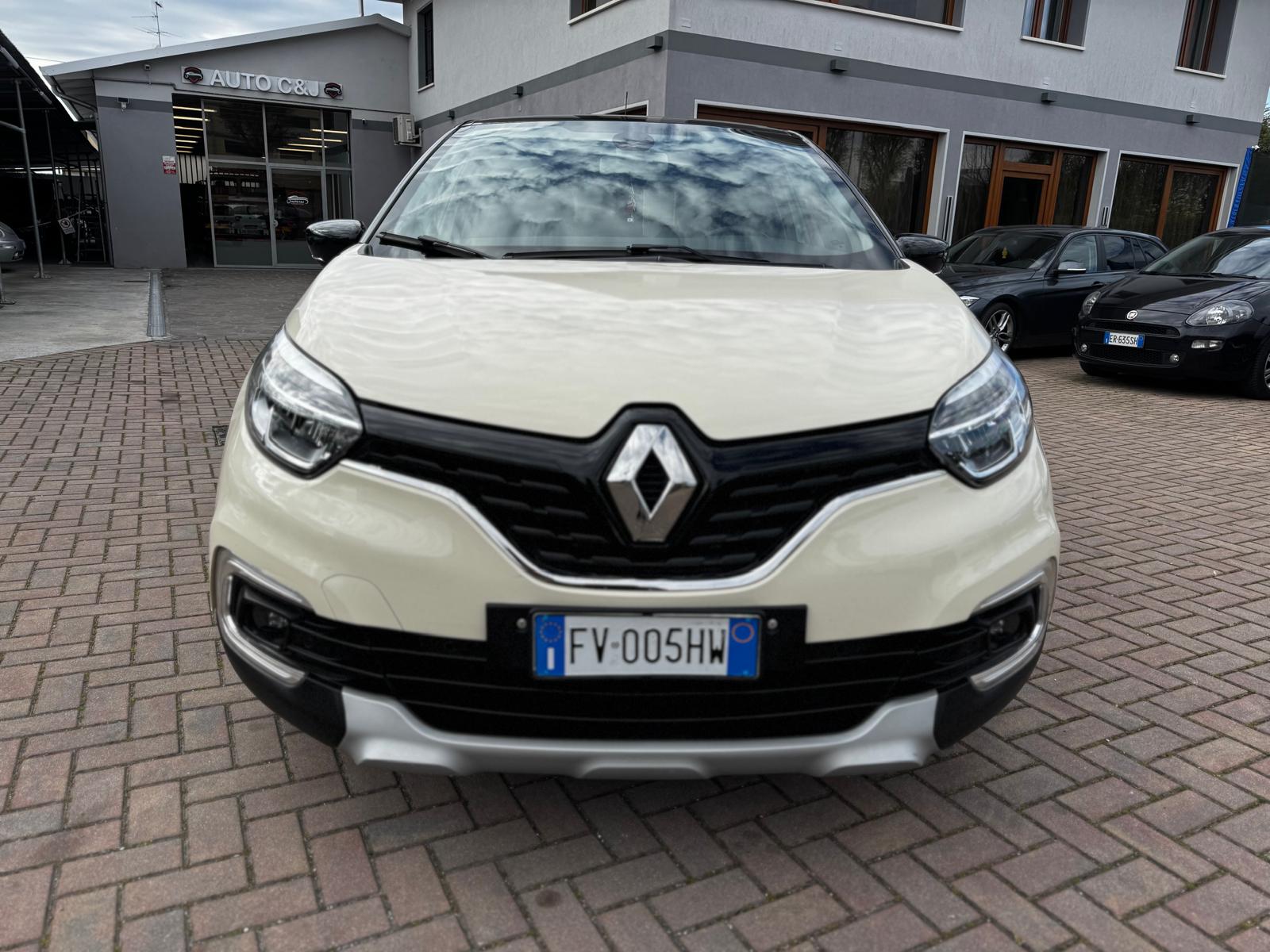 RENAULT CAPTUR