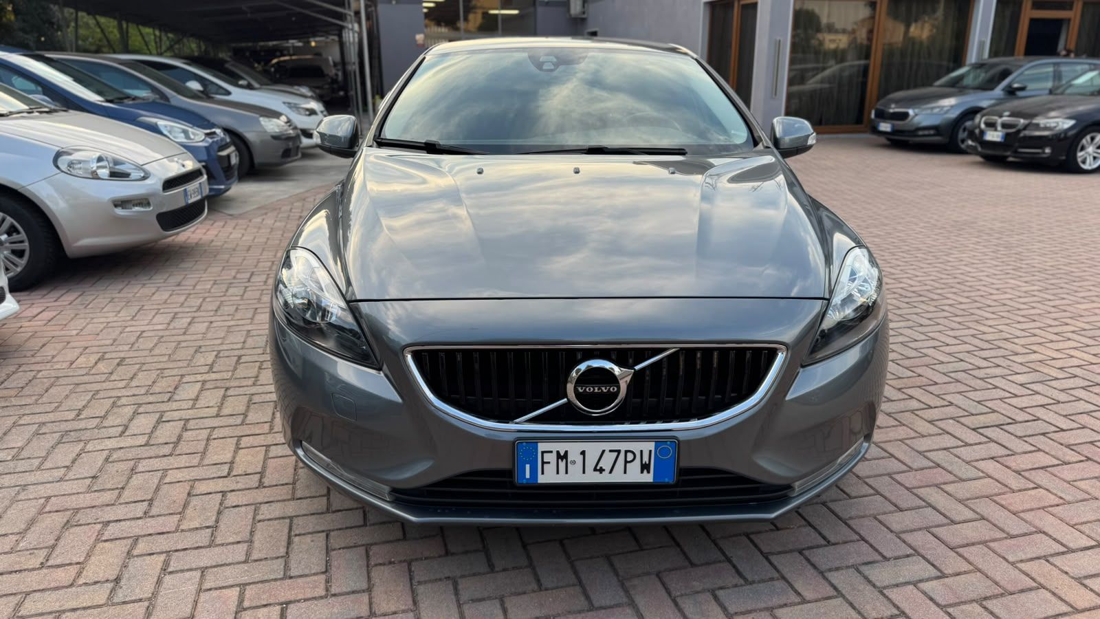 VOVLVO V40