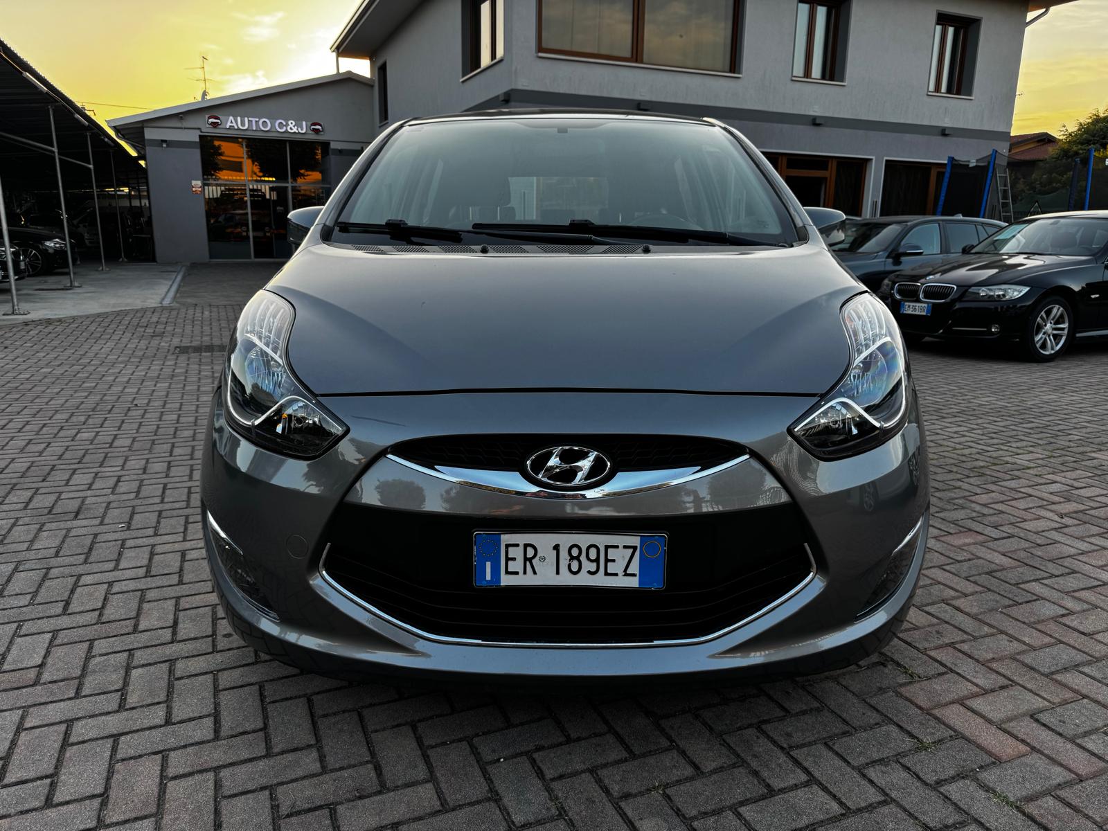 HYUNDAI IX20