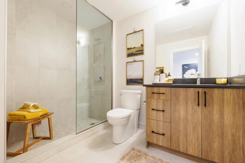 The Textiles That Actually Make a Difference in Bathrooms by PlaDomus
