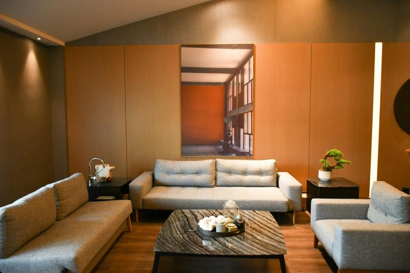 Bring Nature Indoors with These Stunning Summer Color Palettes _ Pesce Huang
