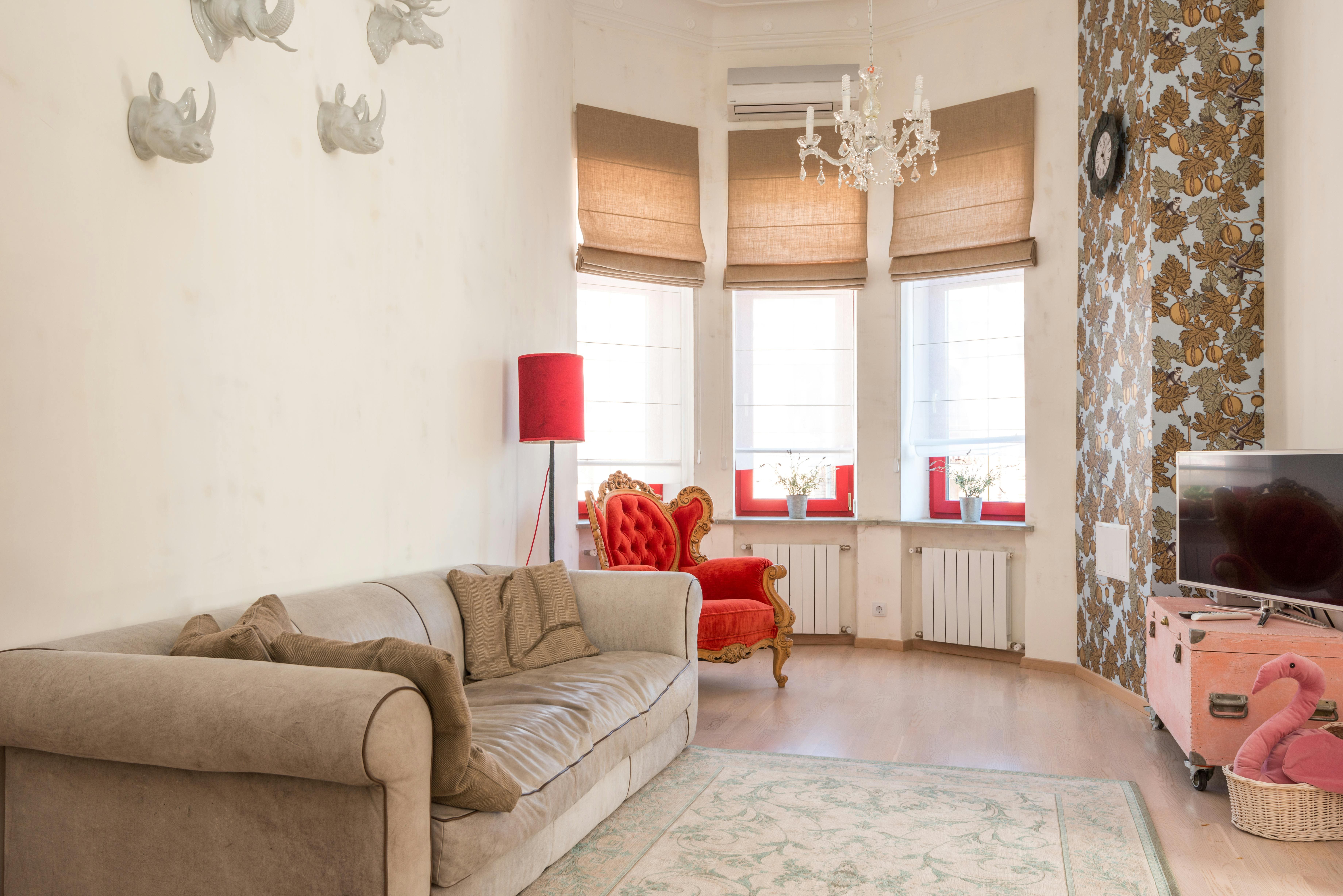 5 Practical Window Treatments for Bay Windows to Improve Your Aesthetics