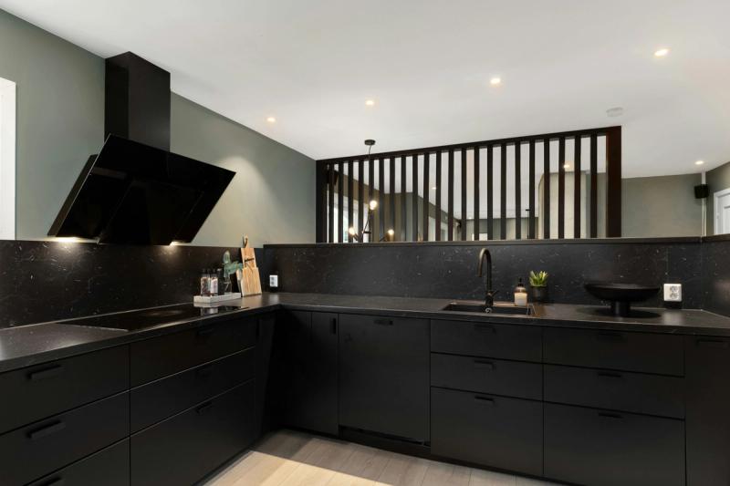 Kitchen Finishes (Hardware and Fixtures)
