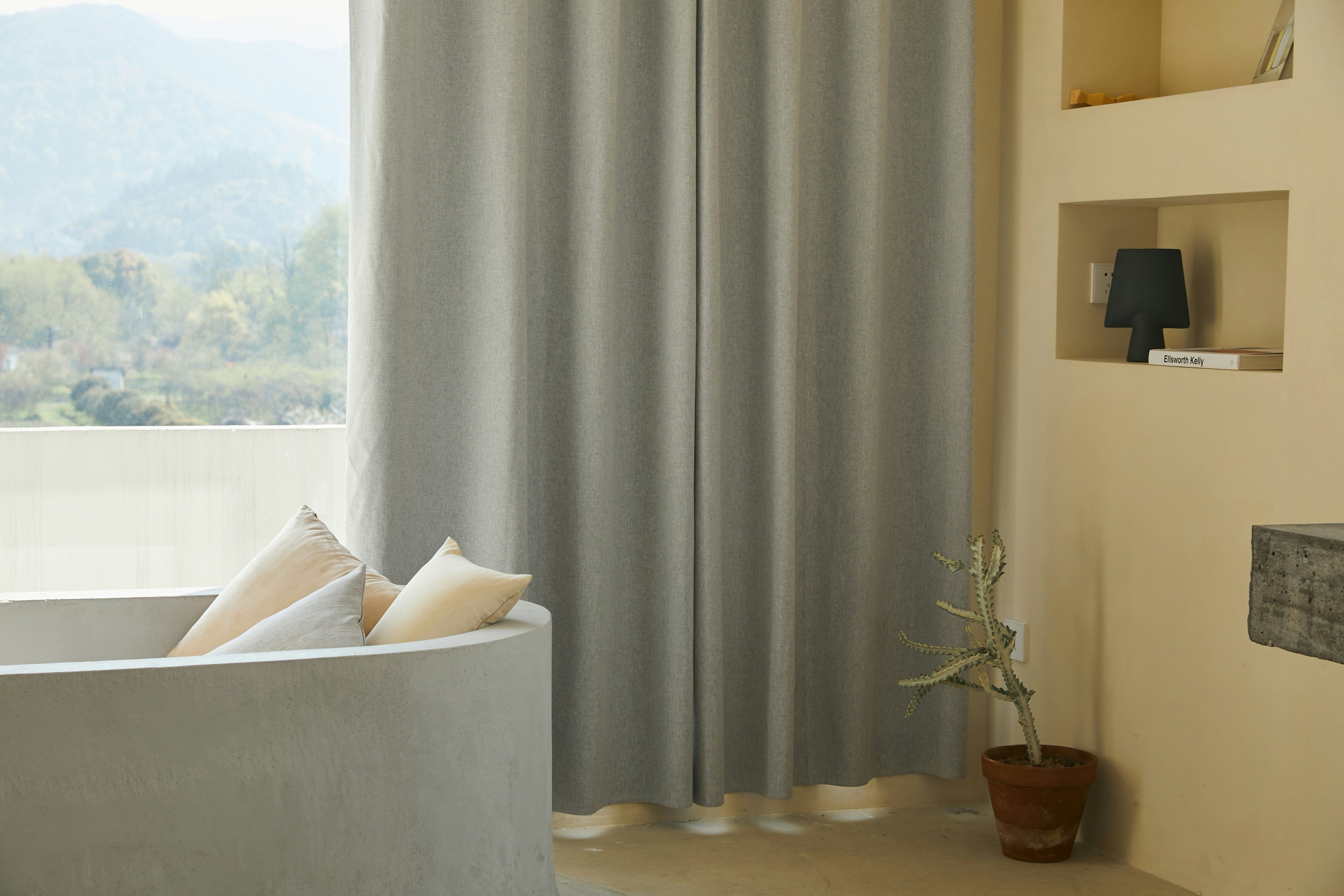 Your Reliable Guide to Picking the Right Curtain Fabric