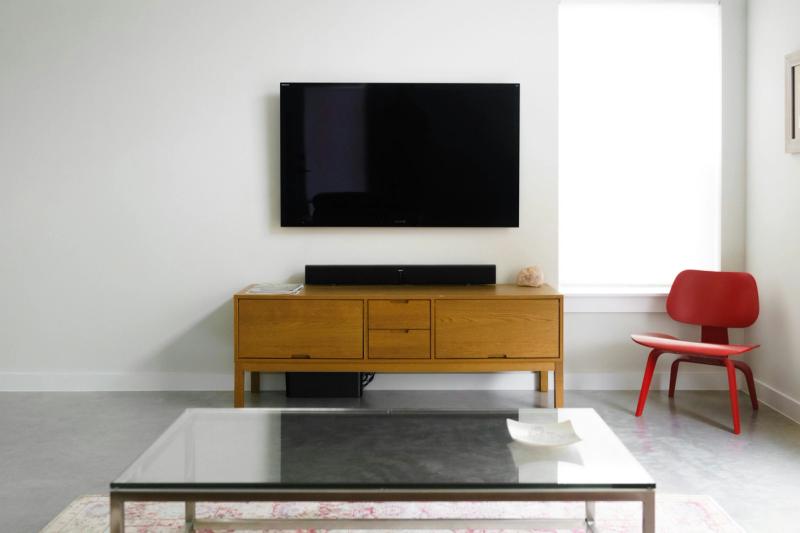 How To Mount TV On Wall _ Thom Milkovic _ All Things Snug