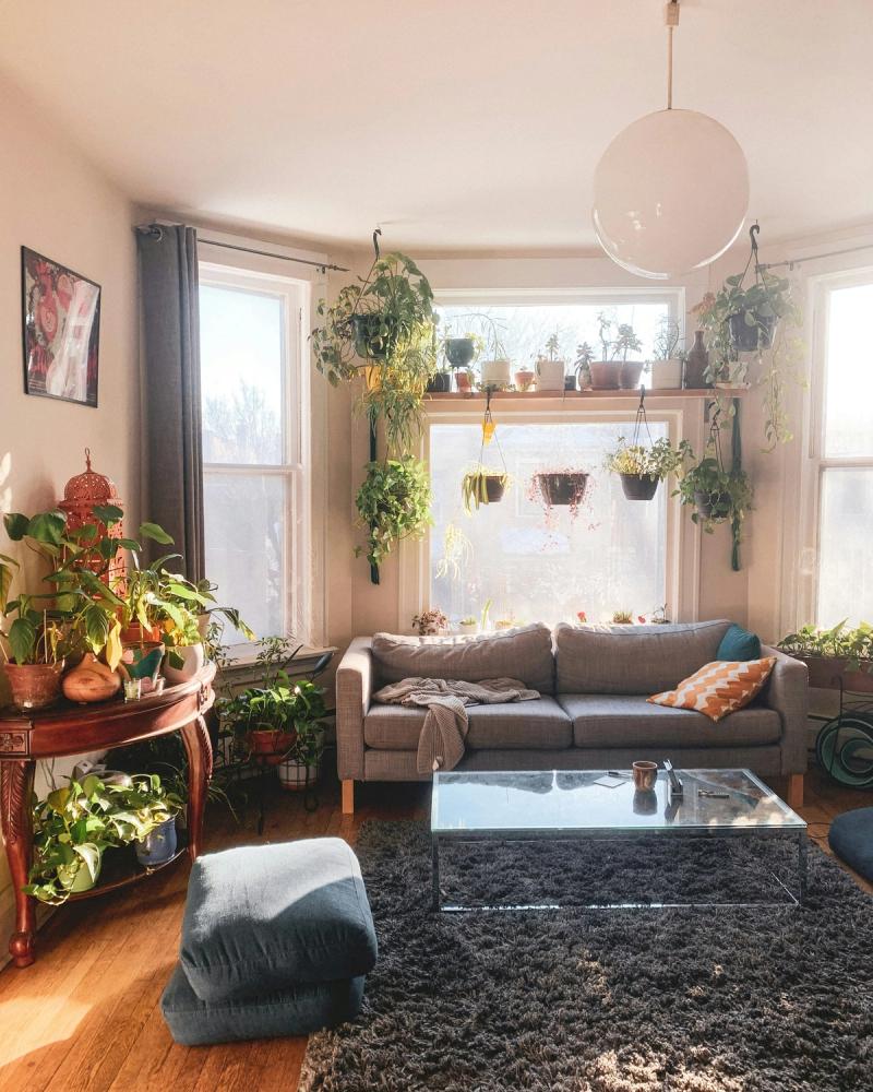 6 Practical Boho Living Room Ideas to Try This Summer!