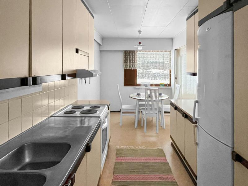 Tiny Kitchen Design Layout Fundamentals That Make Tiny Kitchens Work _ Alex Tyson on Unsplash 
